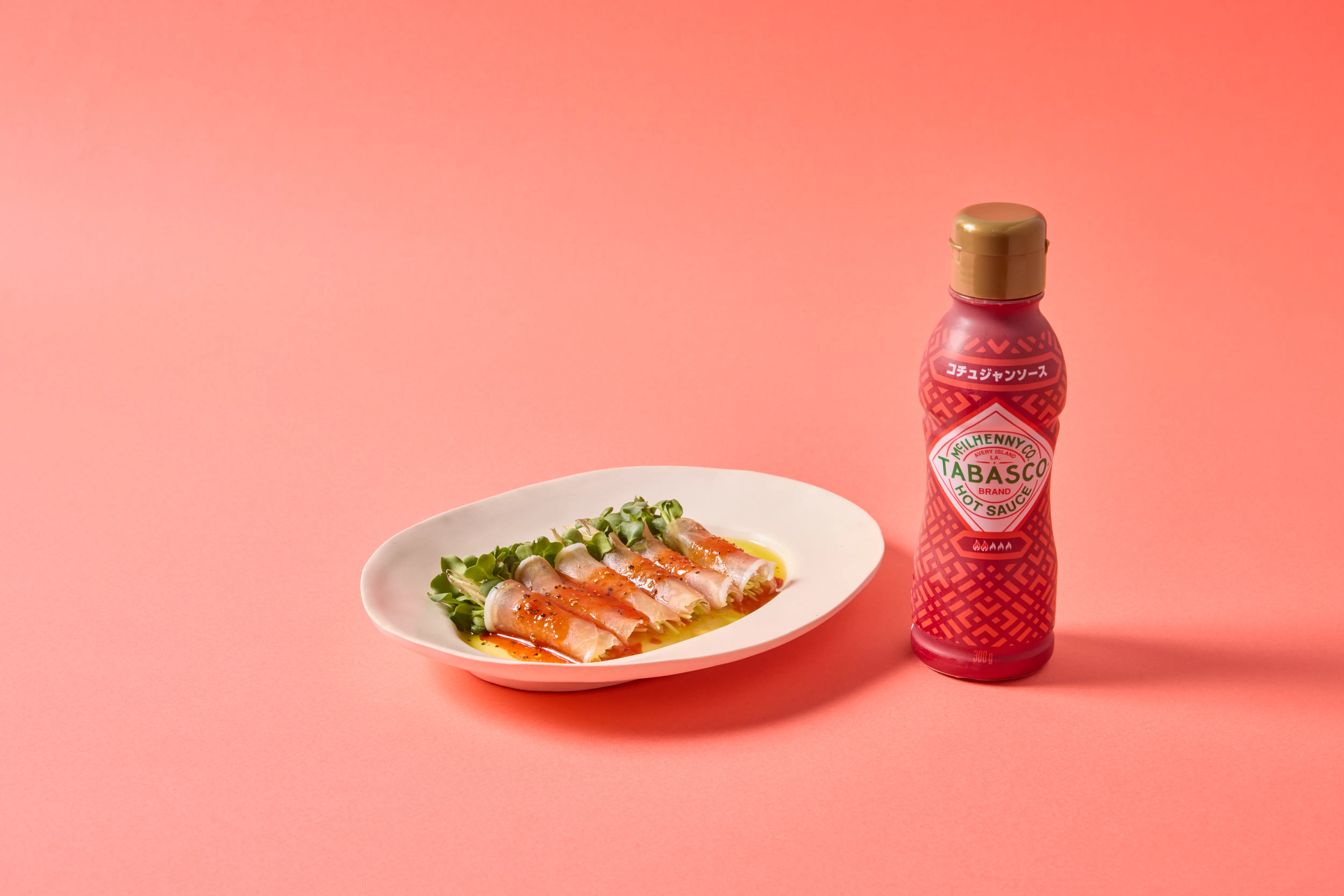 TABASCO®コチュジャンソース×生ハムのブーケサラダ