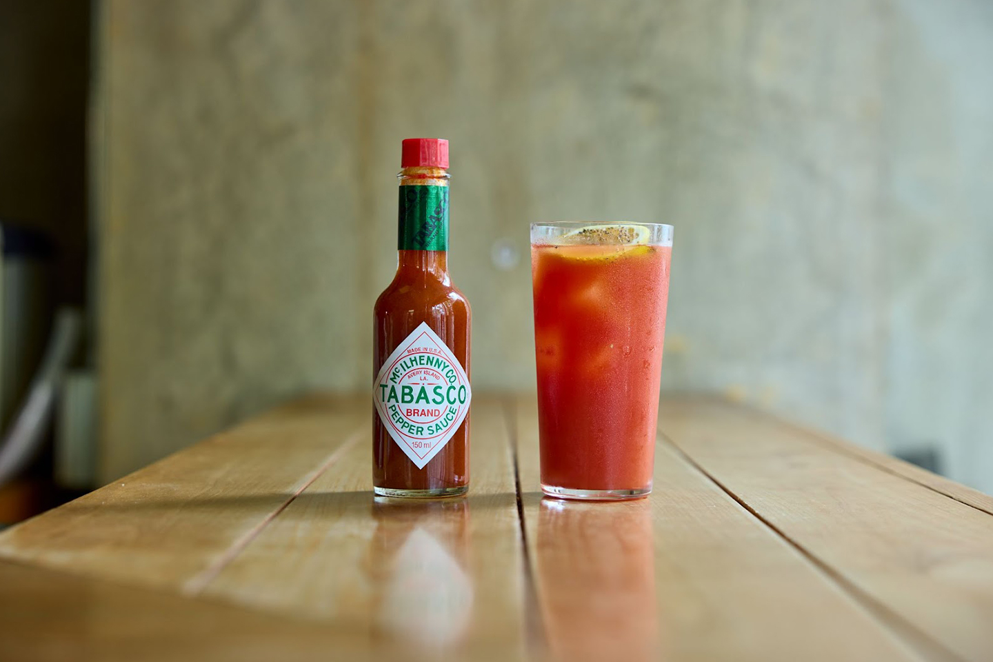 トマトハイ× TABASCO®オリジナルレッドペパーソース