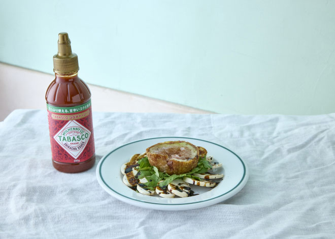 生ハムを巻いたいちじくのフライ×TABASCO®シラチャーソース